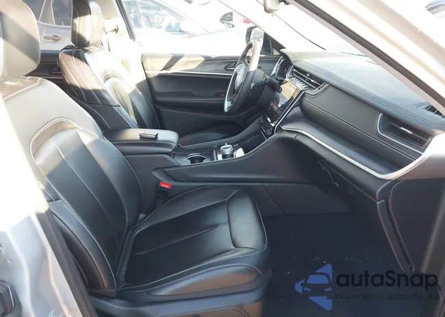 1C4RJKBG8P8888535: 43780088