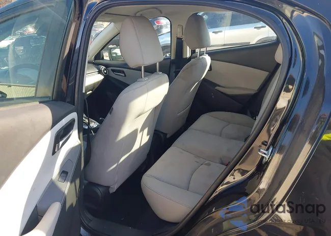 3MYDLBYV1KY512719: 43780102