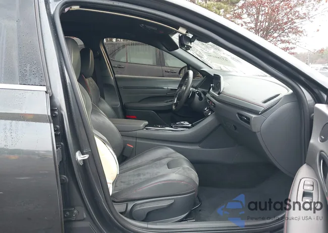 KMHL14JC8NA218159: 43780186