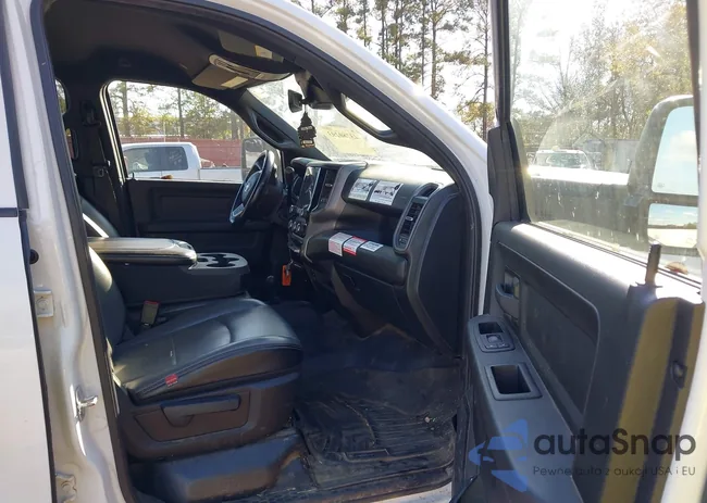 3C6UR5CL9PG544455: 43780293