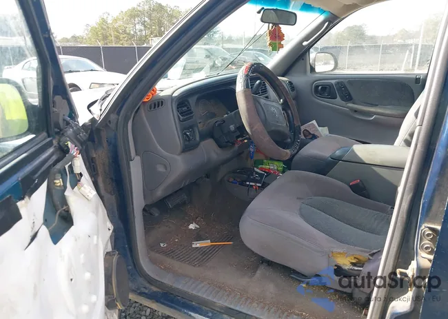 1B4HR28Y3XF667101: 43780442