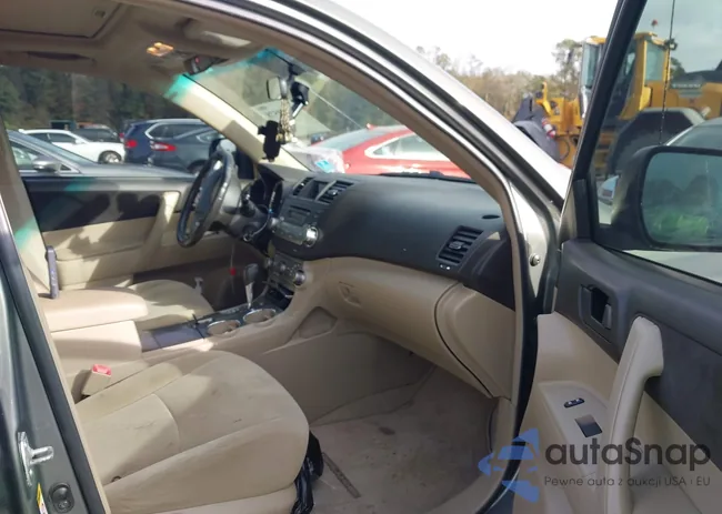 5TDBK3EH3AS023788: 43779578