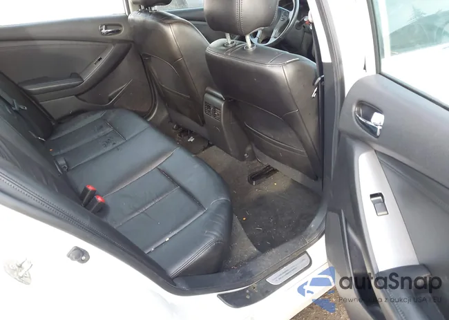 1N4AL2AP4CC135218: 43779622