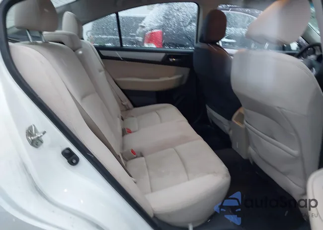 4S3BNAC65H3027107: 43779641