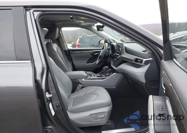 5TDDZRBH8NS196904: 43779746