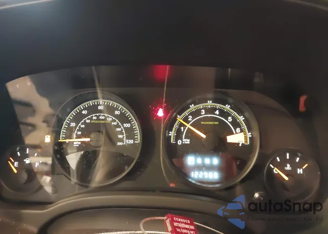 1C4NJRFB1FD106569: 43779838