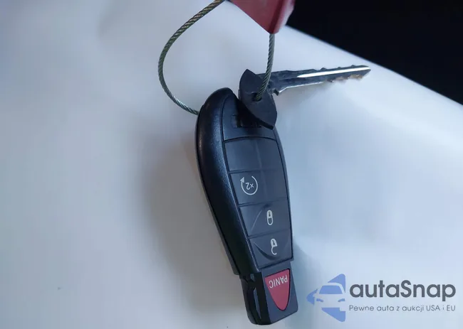 1C6RR6LT6JS244819: 43779851