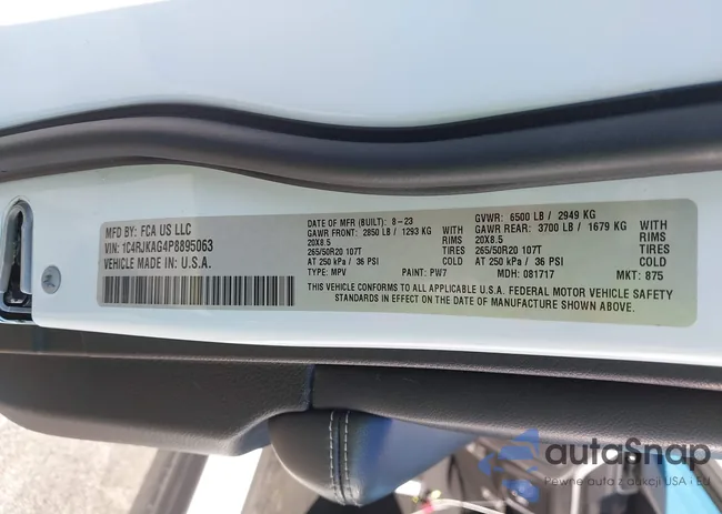 1C4RJKAG4P8895063: 43781485