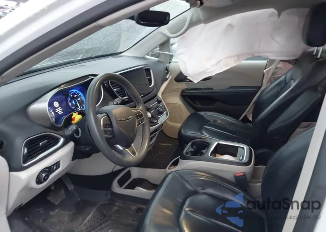 2C4RC1BG8NR194417: 43780818