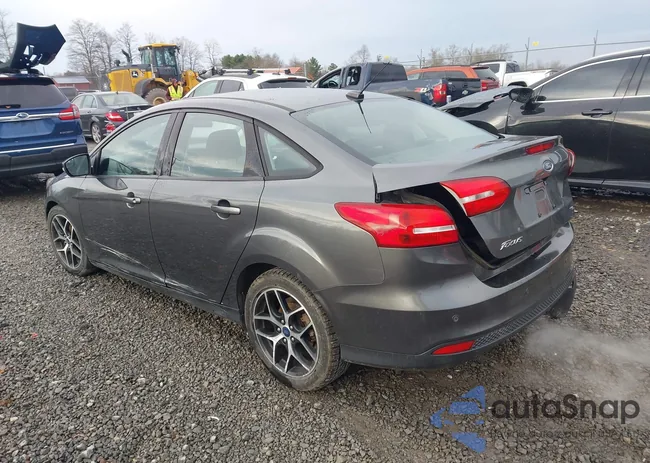 1FADP3H22JL210304: 43780845