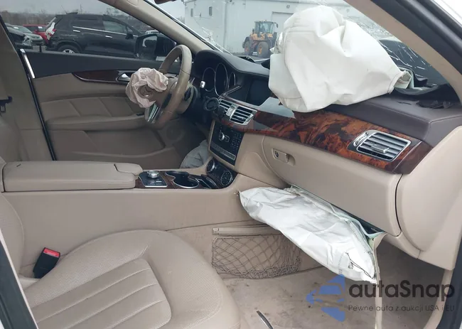 WDDLJ7DB6CA028548: 43782007