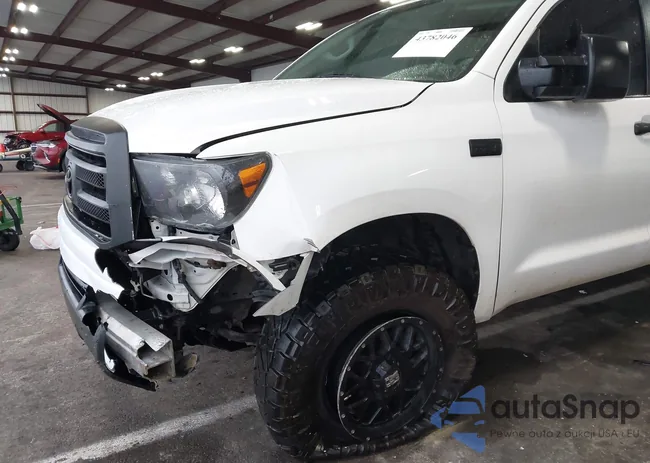 5TFDW5F18BX183932: 43782046