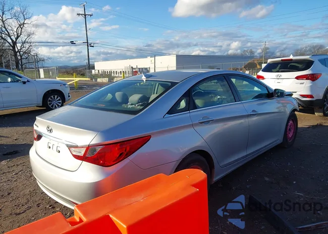 5NPEB4AC8CH333828: 43782546