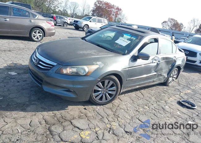 1HGCP3F88BA032457: 43781616