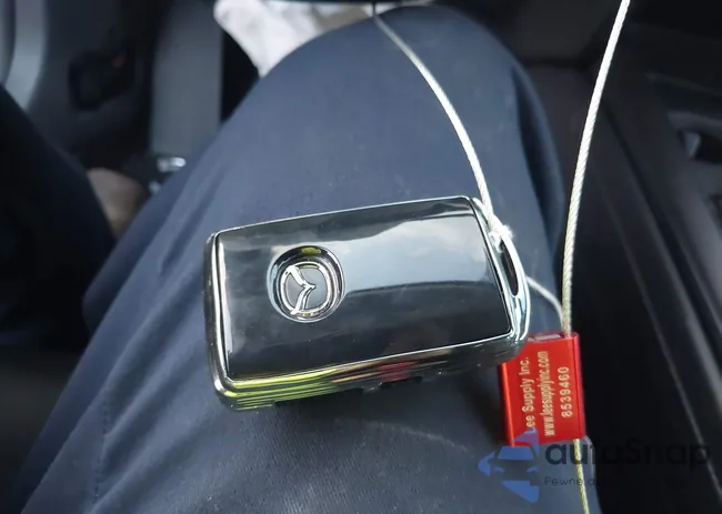 3MVDMBBM7PM533566: 43781648