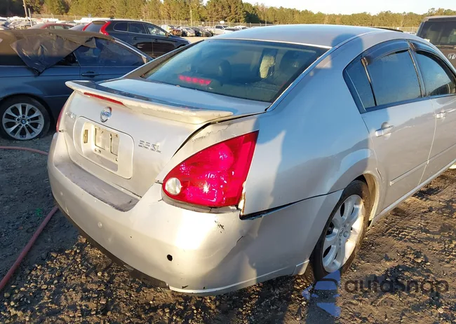 1N4BA41E47C808048: 43781667