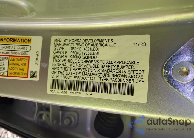 1HGCY1F37RA024141: 43781795