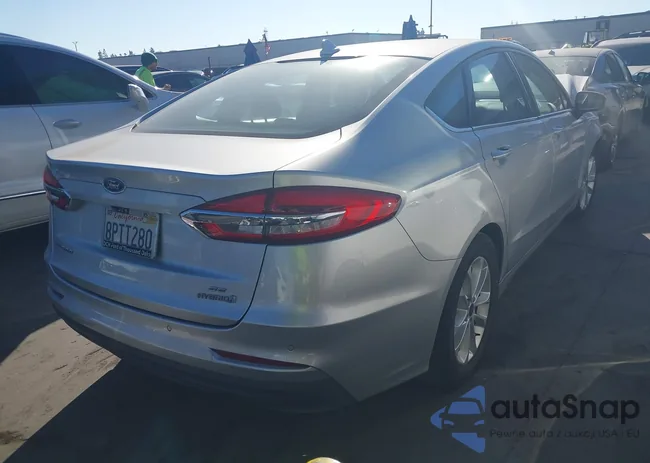 3FA6P0LU8KR120643: 43781810