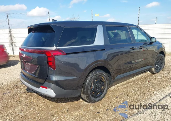 KNDNB5K30S6532868: 43783349