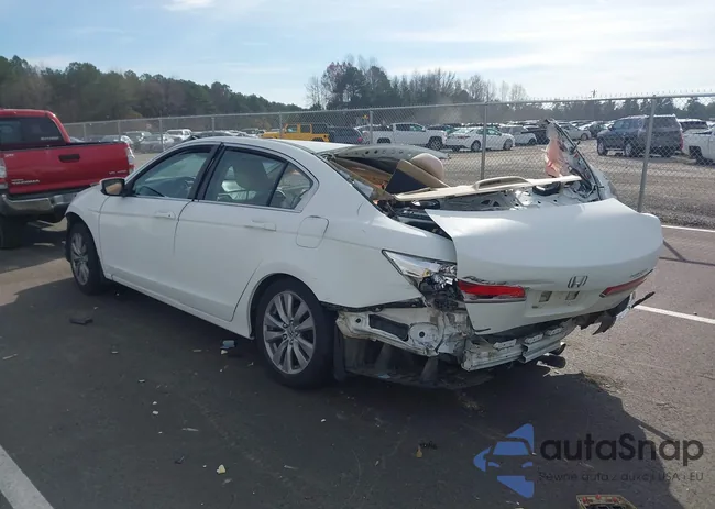 1HGCP2F76CA100614: 43782873