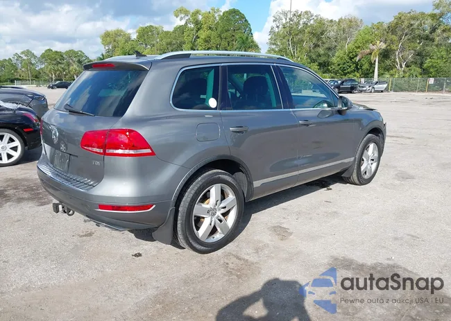 WVGEP9BP3ED015037: 43784457