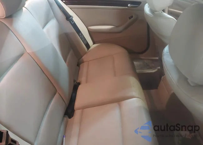 WBAEV334X3KR25382: 43783652