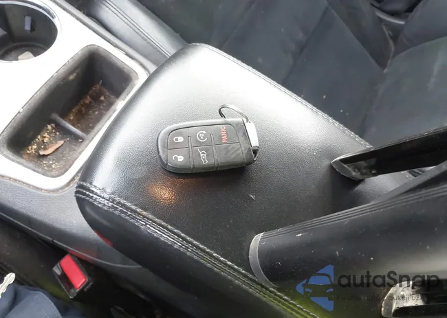 1C4RJFAG3JC396993: 43783710