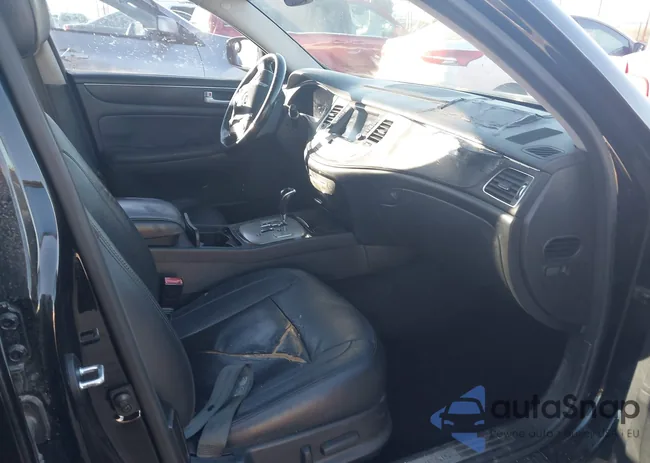 KMHGC4DD9EU262900: 43784963