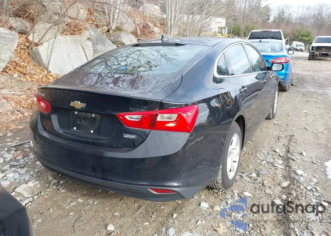 1G1ZB5STXJF275842: 43785005