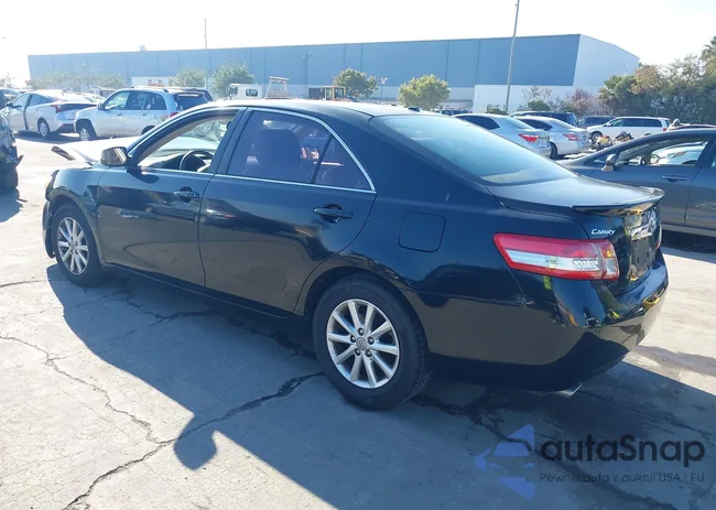 4T1BK3EK9BU630136: 43785192