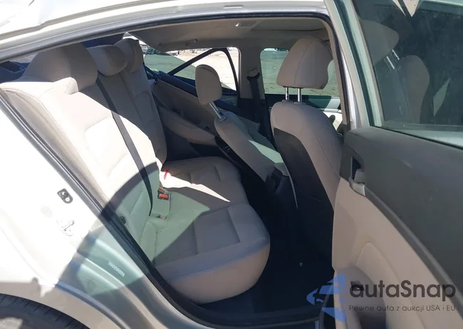 KMHD84LF0HU362685: 43785249