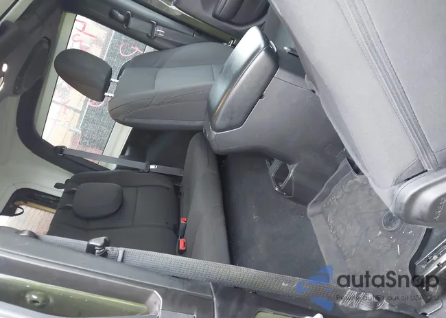 1C4HJXAG2PW633093: 43785361