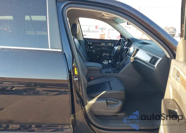 1V2DR2CA3JC543946: 43785399