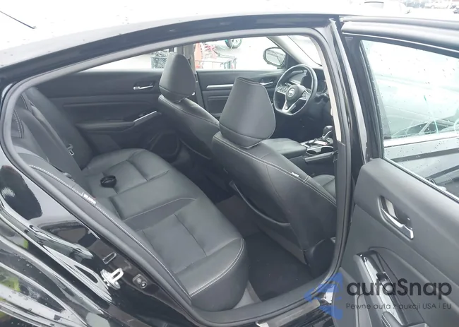 1N4BL4FW0MN418799: 43784577