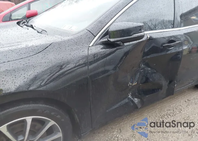 19UUB2F58FA008037: 43784663