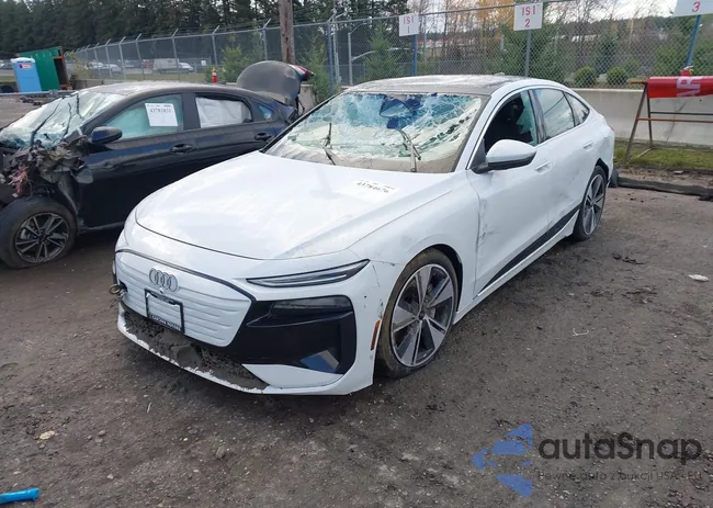 WAU1CAGH5SA028271: 43784676