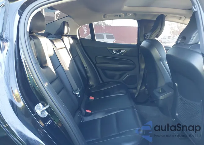 7JRL12FK9RG318607: 43784830