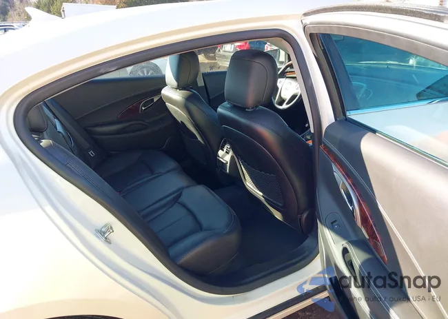 1G4GJ5E33CF117371: 43784870