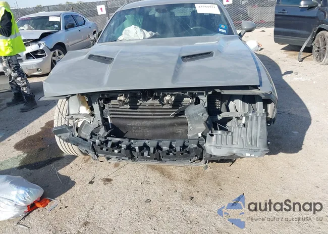 2C3CDZAG2KH593736: 43784921