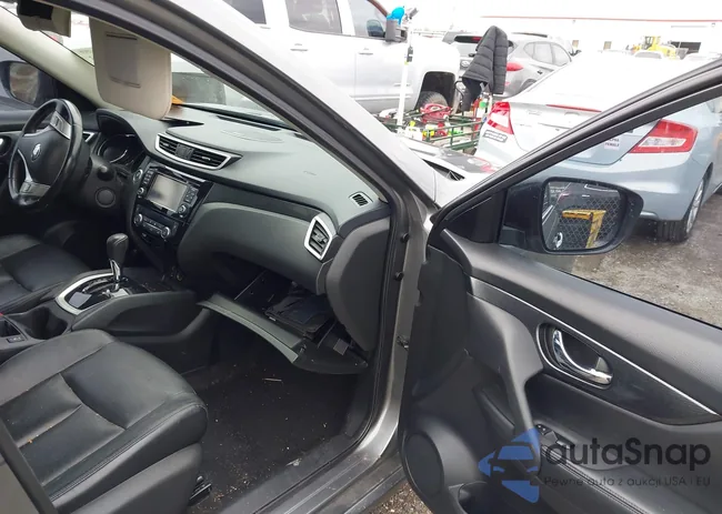 JN8AT2MT3GW024543: 43784923