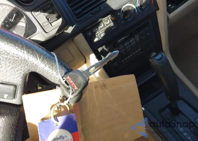 JH4KA3257LC001647: 43786016