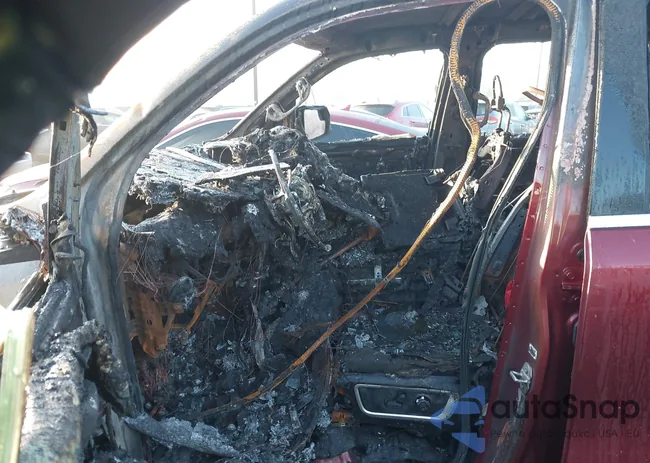 1C6SRFJT1MN652636: 43786061