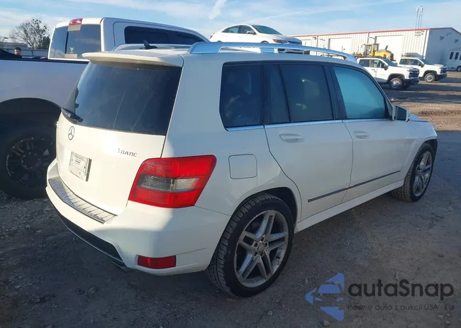 WDCGG8HB5BF570665: 43786069