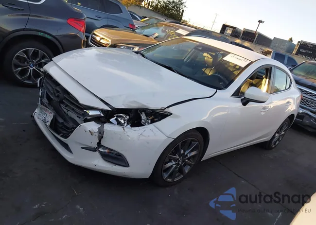 3MZBN1V38JM165874: 43786073