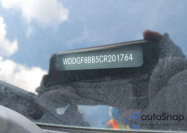 WDDGF8BB5CR201764: 43786185