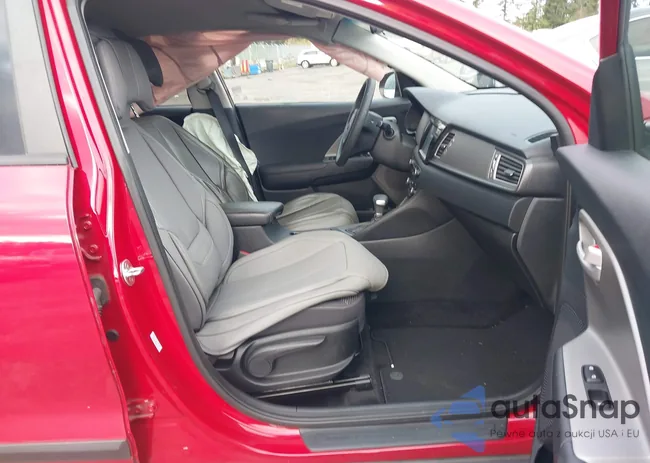 KNDCB3LC1J5156843: 43786235