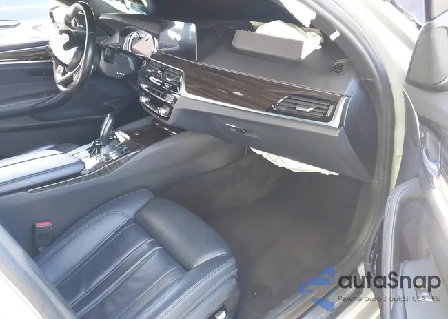 WBAJE5C53JWA93900: 43786260