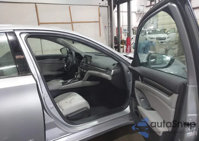 1HGCV1F19KA056246: 43786302