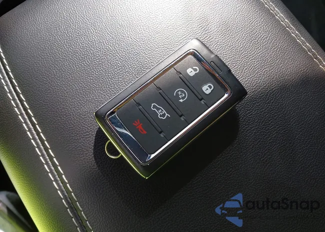 1C4RJHAG5RC210944: 43786376