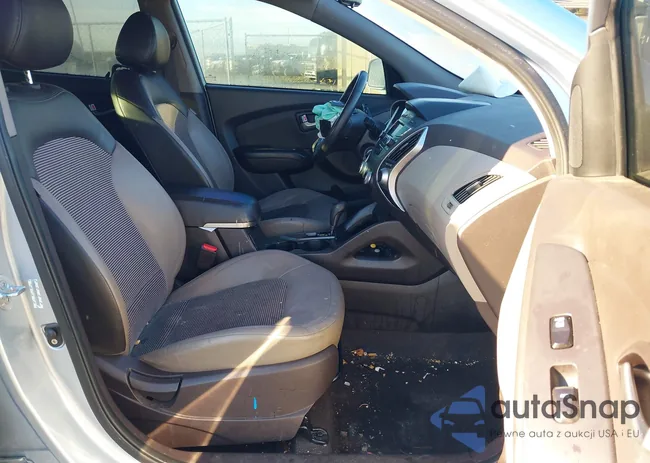 KM8JUCAC4AU113135: 43786395